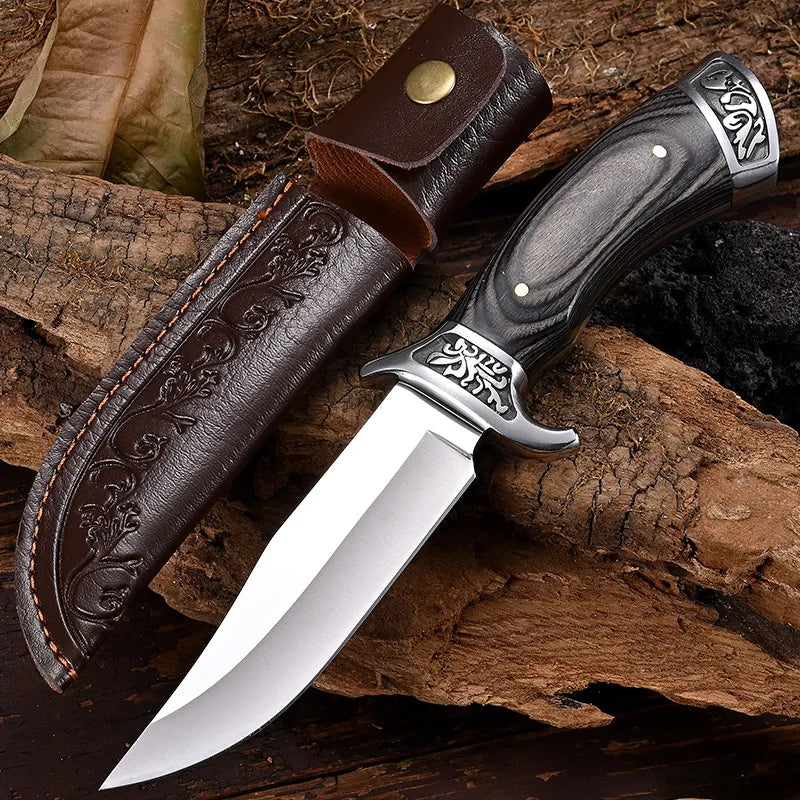 Didelio kietumo reljefinis peilis + gražus odinis dėklas